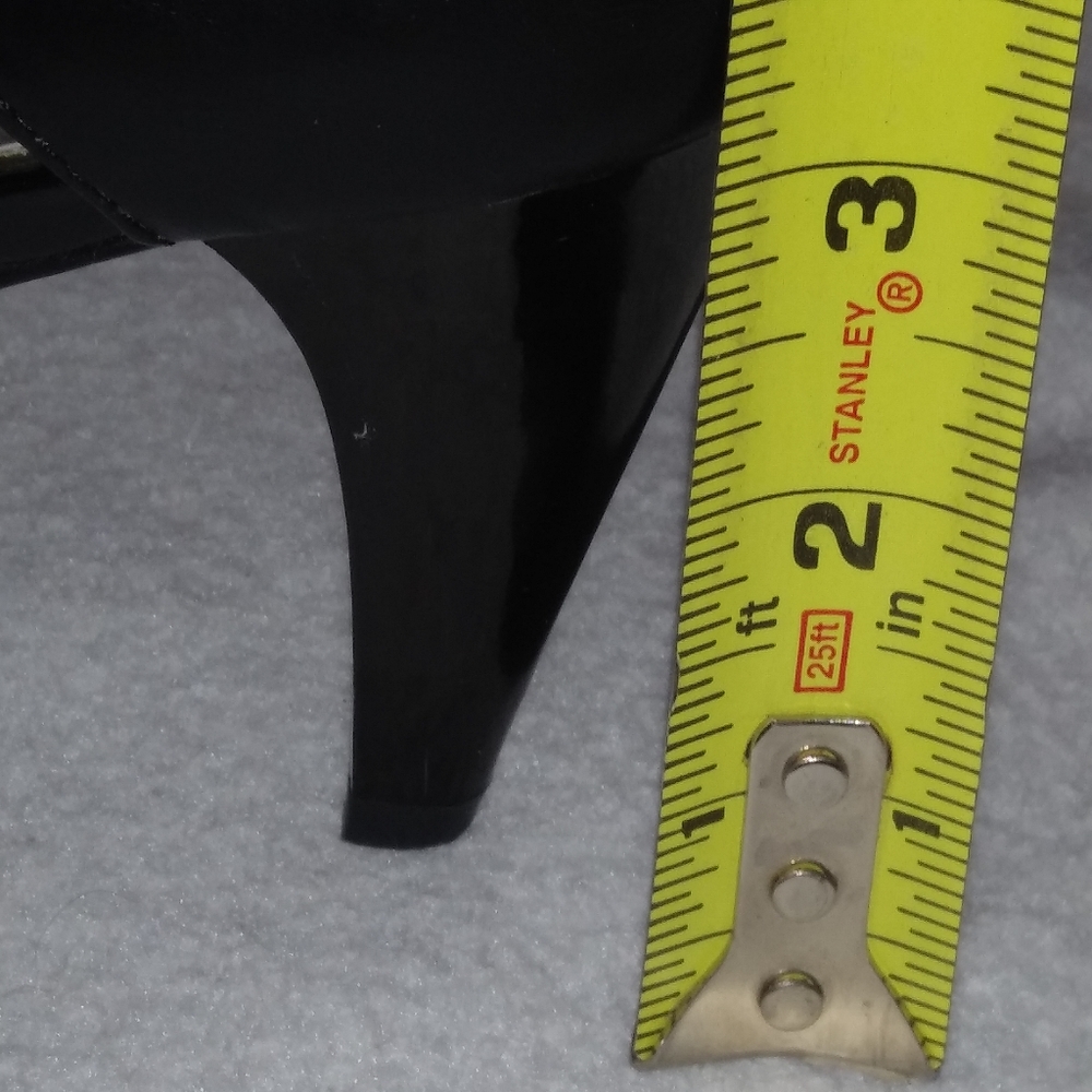 Sandals - Picture 5 of 9